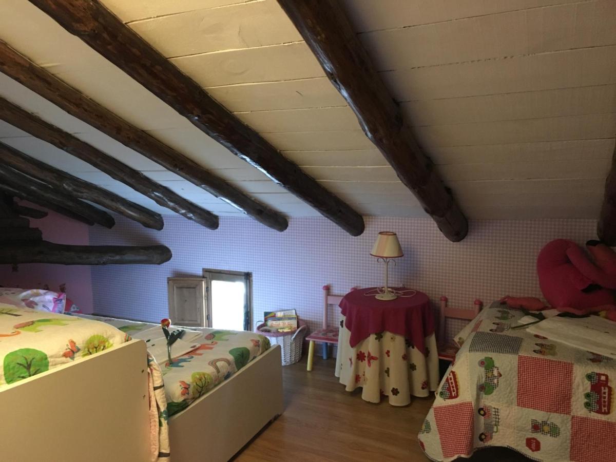 Fuentiduena Casa Rural El Salidero מראה חיצוני תמונה