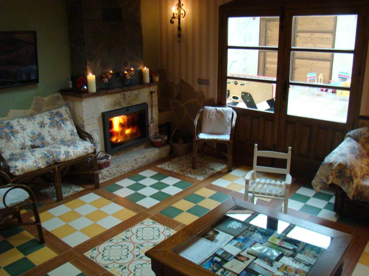 Fuentiduena Casa Rural El Salidero מראה חיצוני תמונה